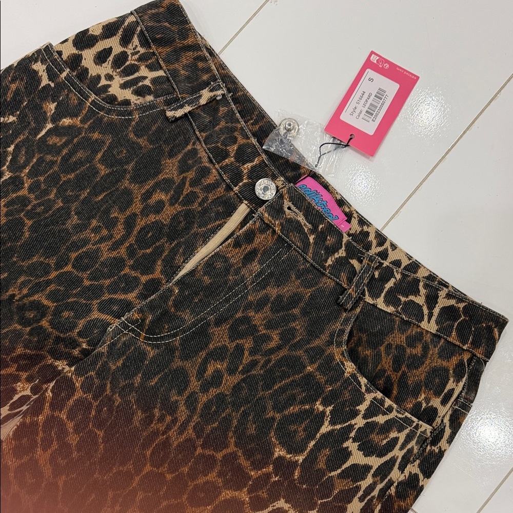 Edikted Leopard Patterned Pants - image 4